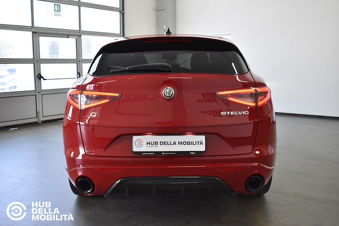ALFA ROMEO Stelvio 2.2 Turbodiesel 210 CV AT8 Q4 Tributo Italiano